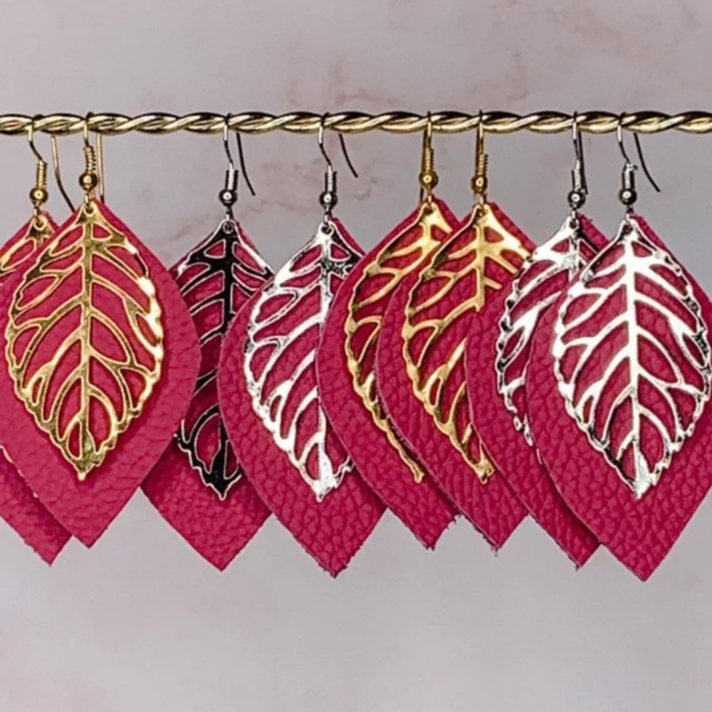 🆕Genuine Leather & Metal Leaf Dangle 1 Pair Earrings